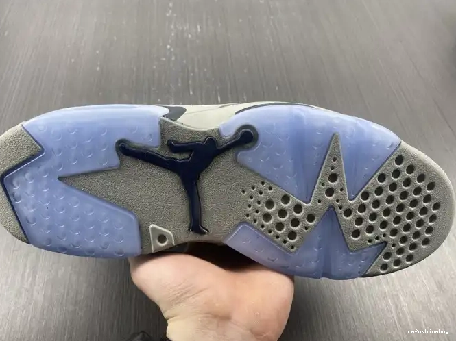 CT8529-012 6 Jordan Georgetown Air 0510